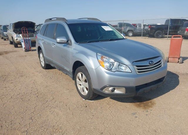 2012 SUBARU Outback