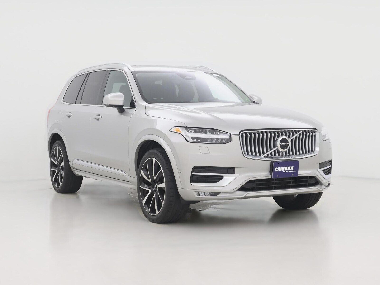 2023 VOLVO XC90