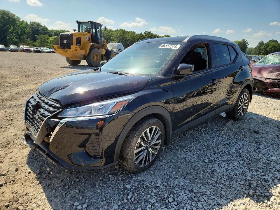 2023 NISSAN Kicks