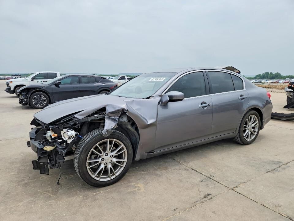 2011 INFINITI G37