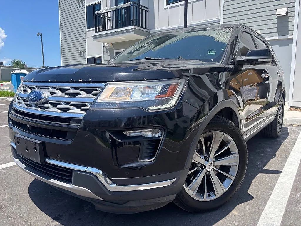 2018 FORD Explorer