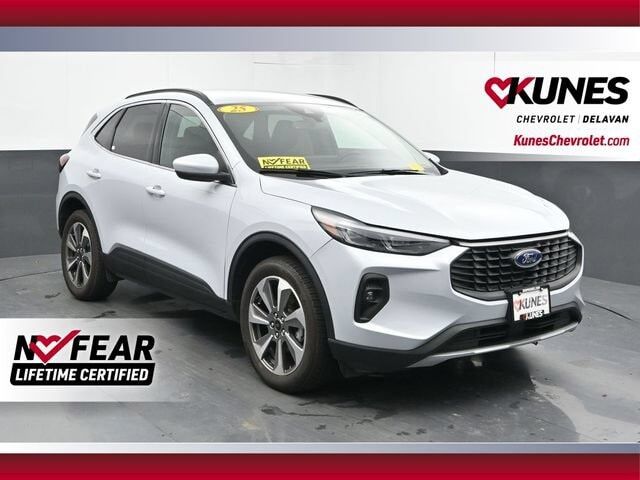 2025 FORD Escape