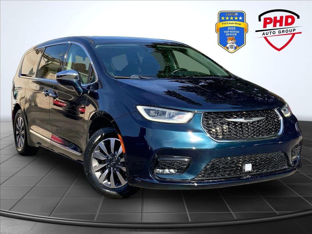 2022 CHRYSLER Pacifica
