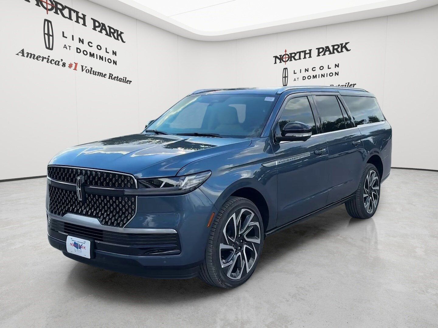 2027 LINCOLN Navigator L