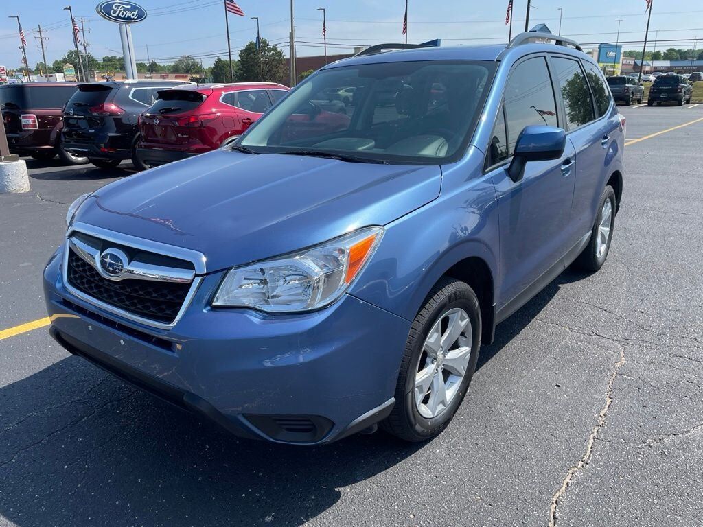 2016 SUBARU Forester