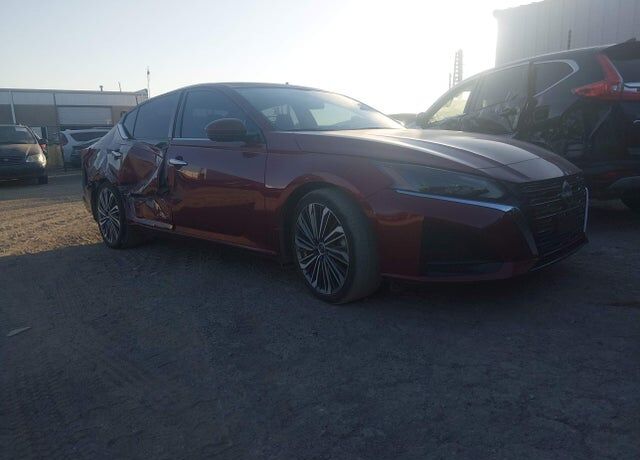 2023 NISSAN Altima