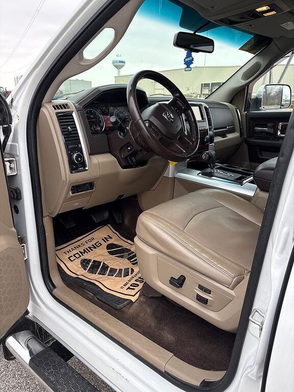 2012 DODGE Ram