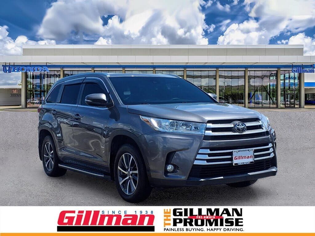 2017 TOYOTA Highlander