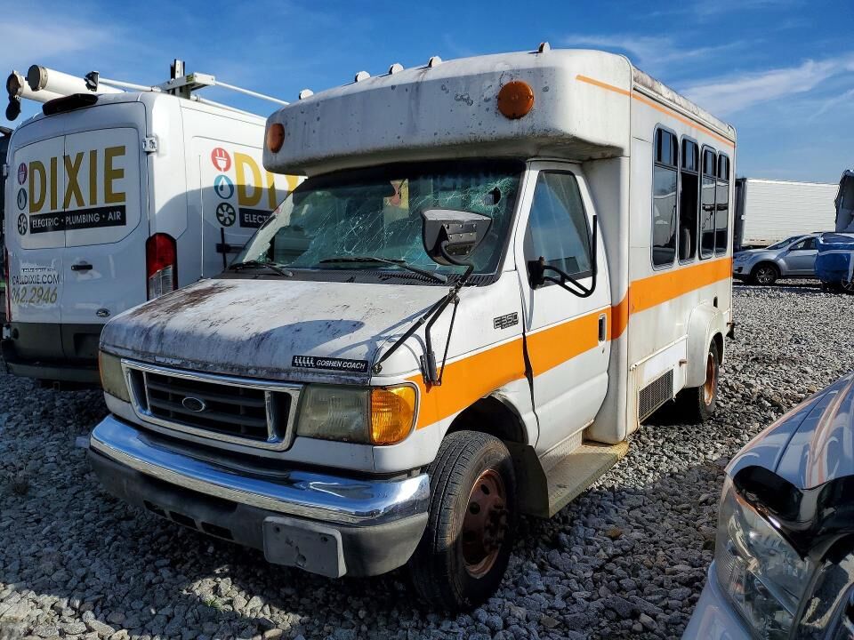 2005 FORD E-350