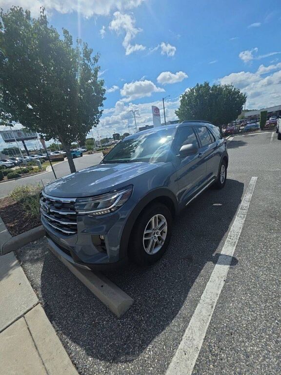 2025 FORD Explorer