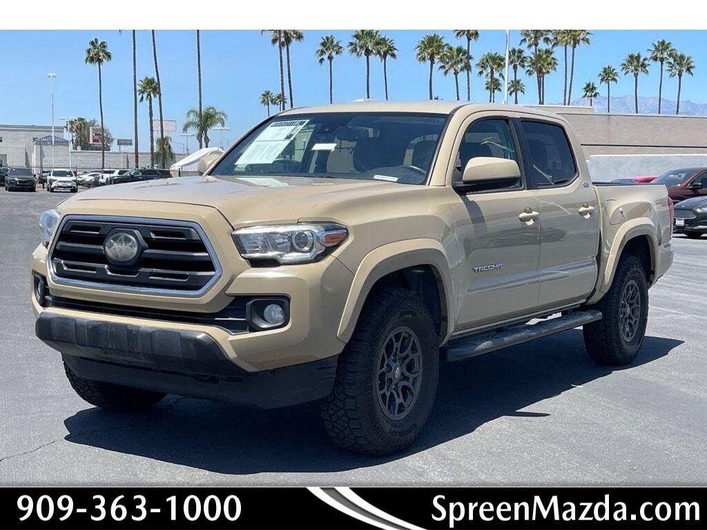 2018 TOYOTA Tacoma