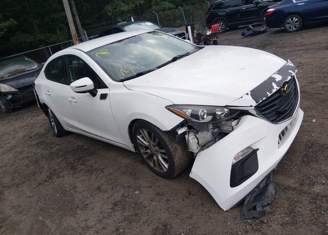 2014 MAZDA Mazda3