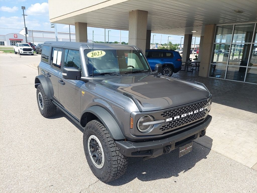 2023 FORD Bronco