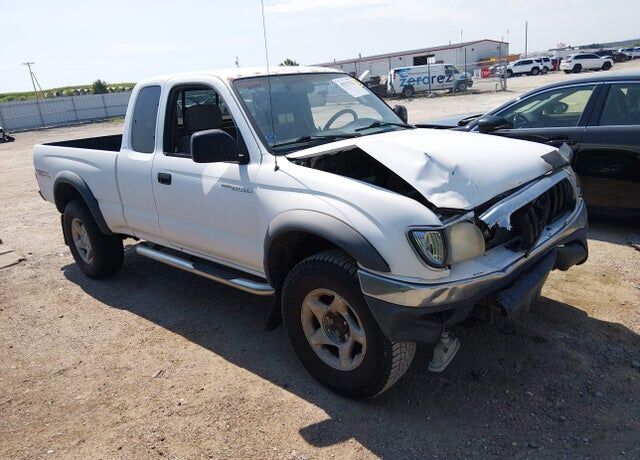 2002 TOYOTA Tacoma