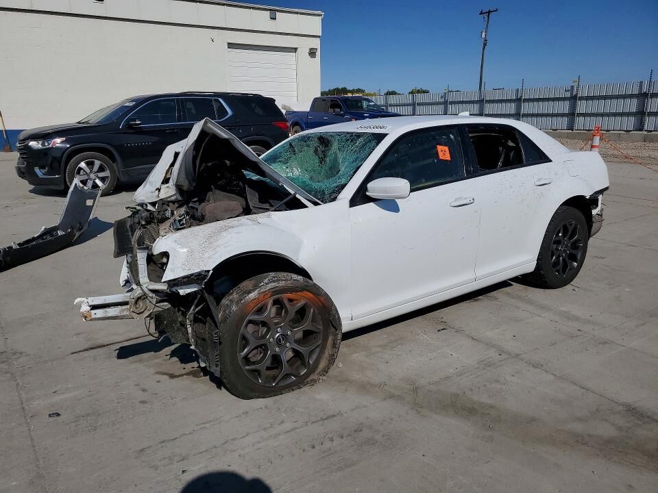 2018 CHRYSLER 300
