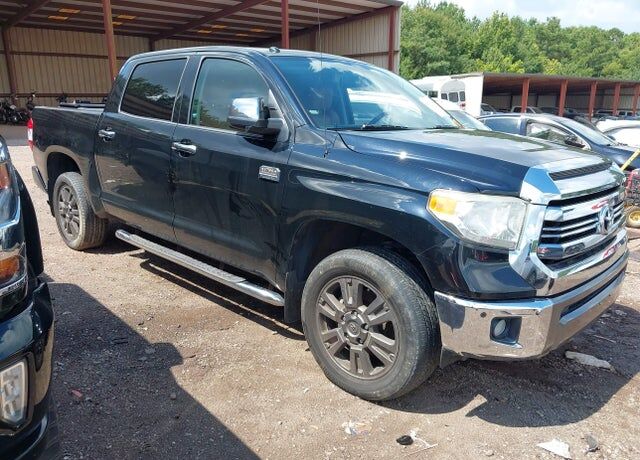 2017 TOYOTA Tundra