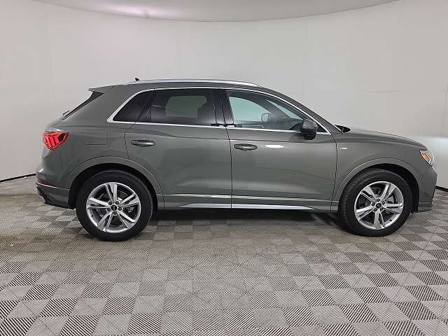2023 AUDI Q3
