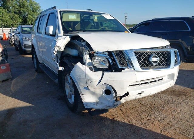 2012 NISSAN Pathfinder