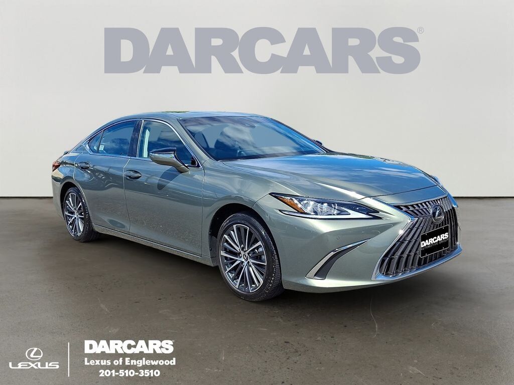 2025 LEXUS ES