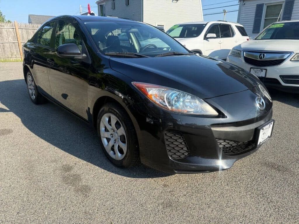 2013 MAZDA Mazda3