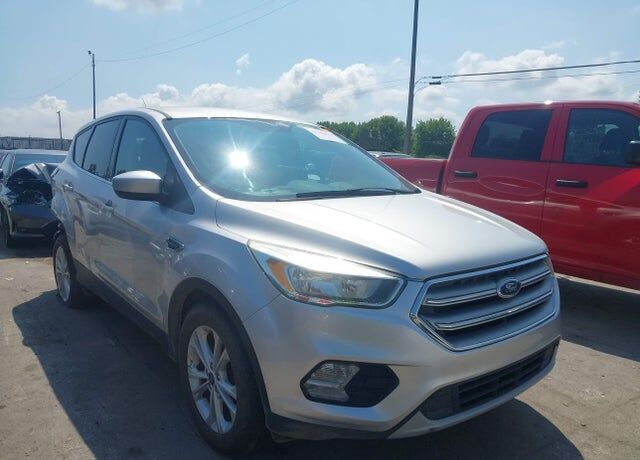 2017 FORD Escape