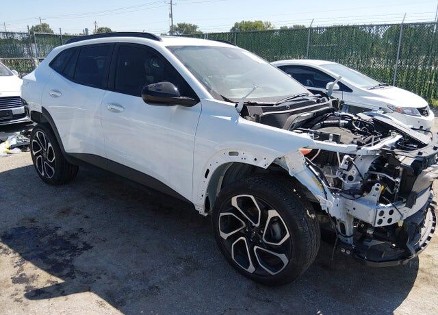 2025 CHEVROLET Trax
