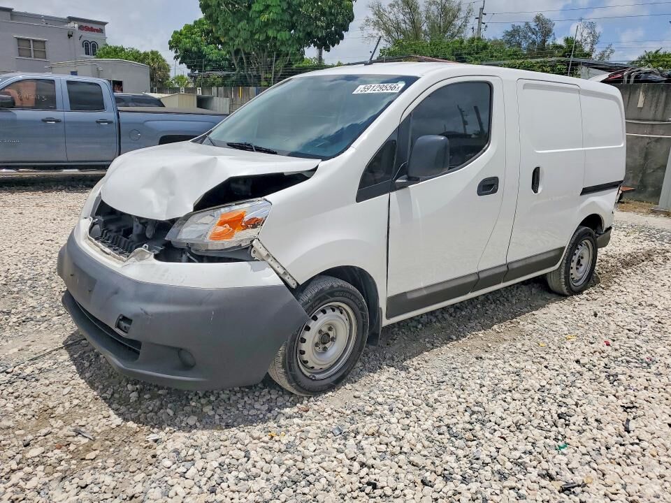 2015 NISSAN NV200