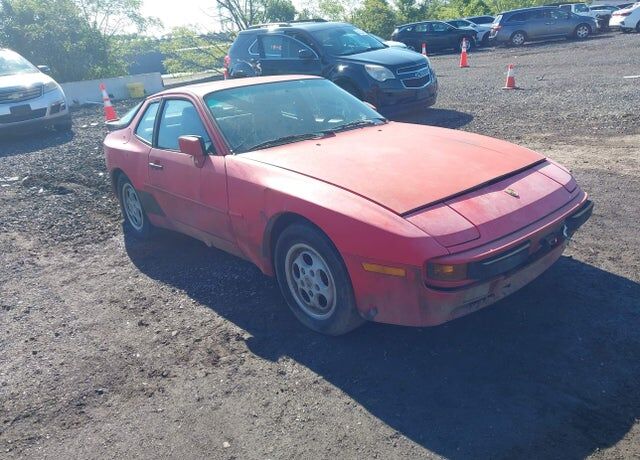 1987 PORSCHE 944