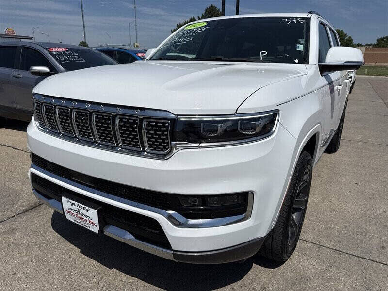 2022 JEEP Grand Wagoneer