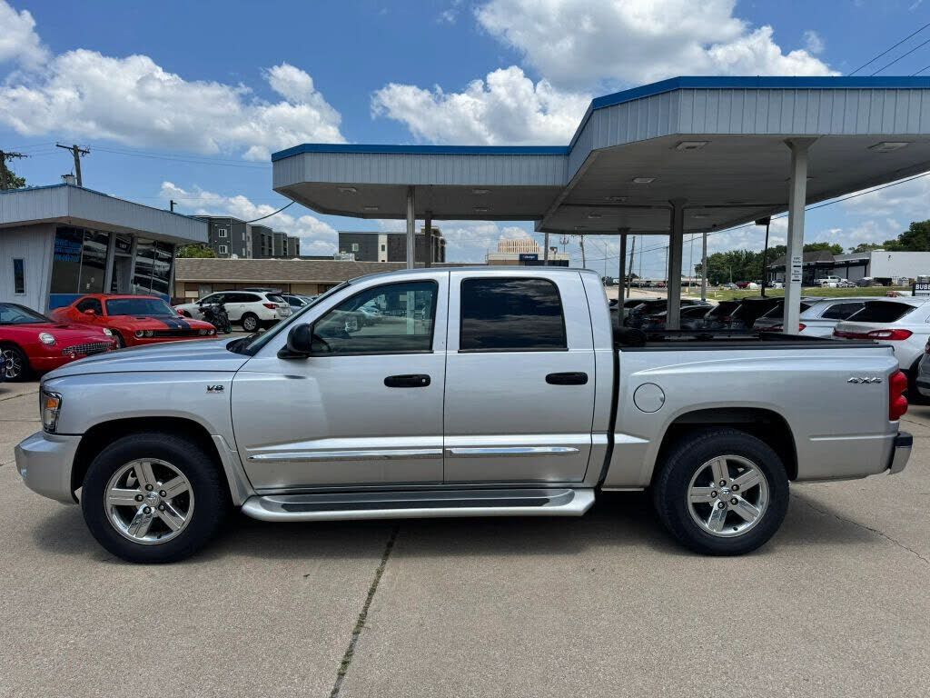 2010 DODGE Dakota