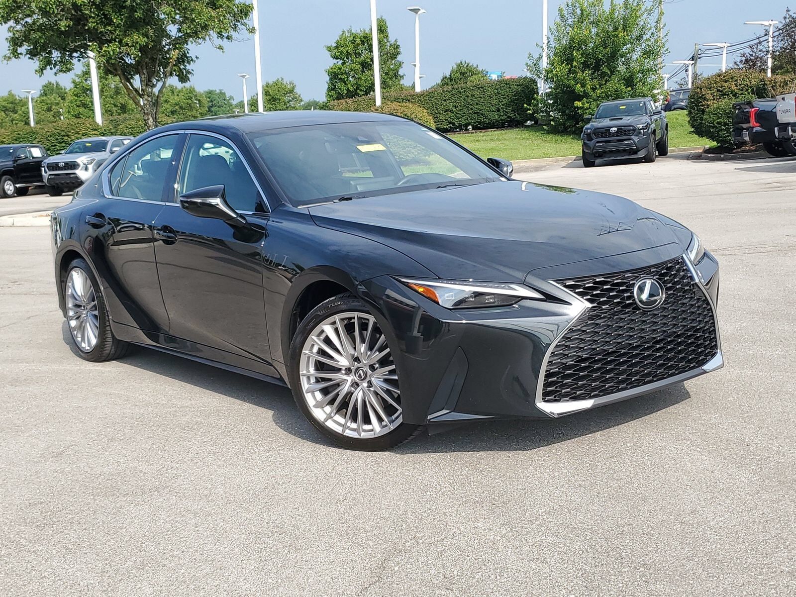 2023 LEXUS IS