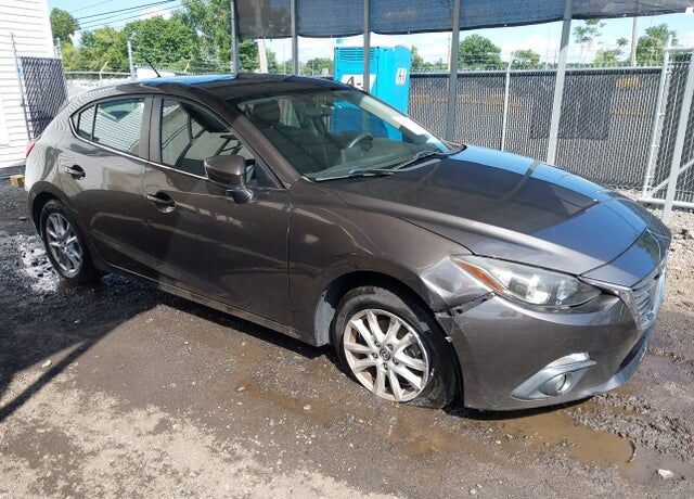 2015 MAZDA Mazda3
