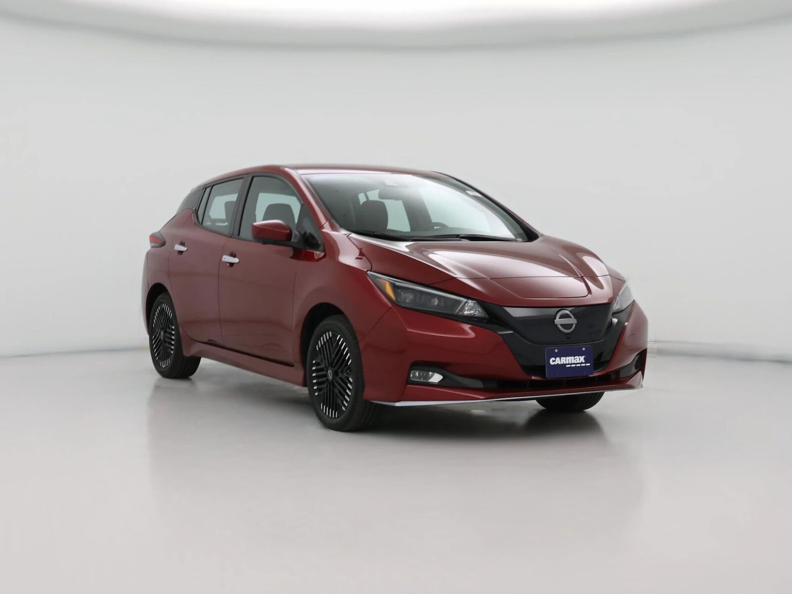 2025 NISSAN Leaf