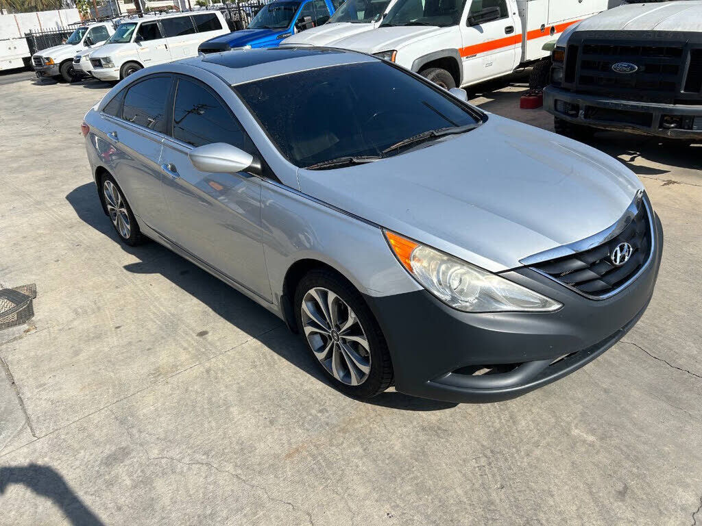 2013 HYUNDAI Sonata