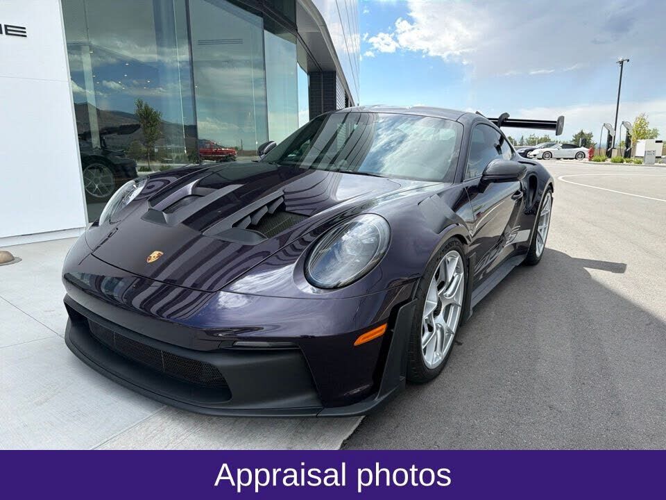 2025 PORSCHE 911