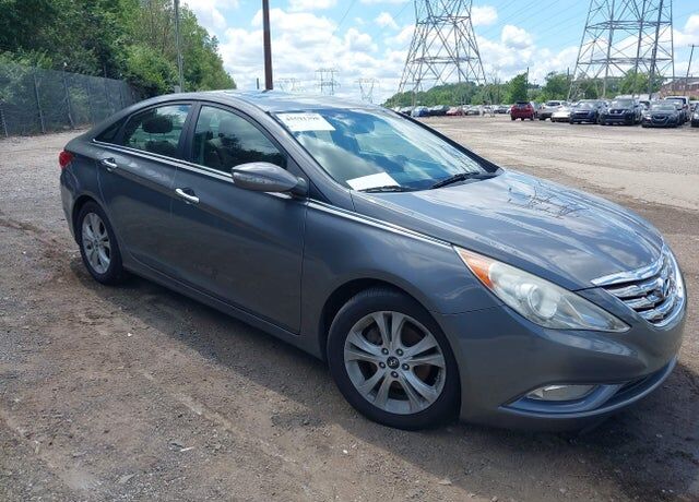 2011 HYUNDAI Sonata