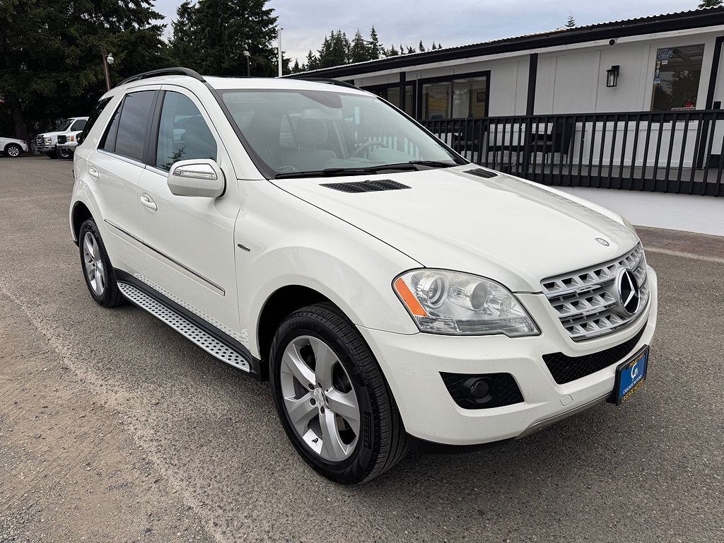 2010 MERCEDES-BENZ M-Class