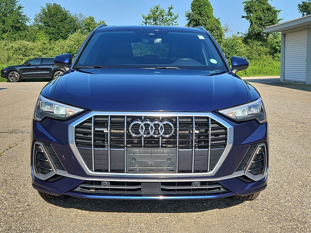 2022 Audi Q3
