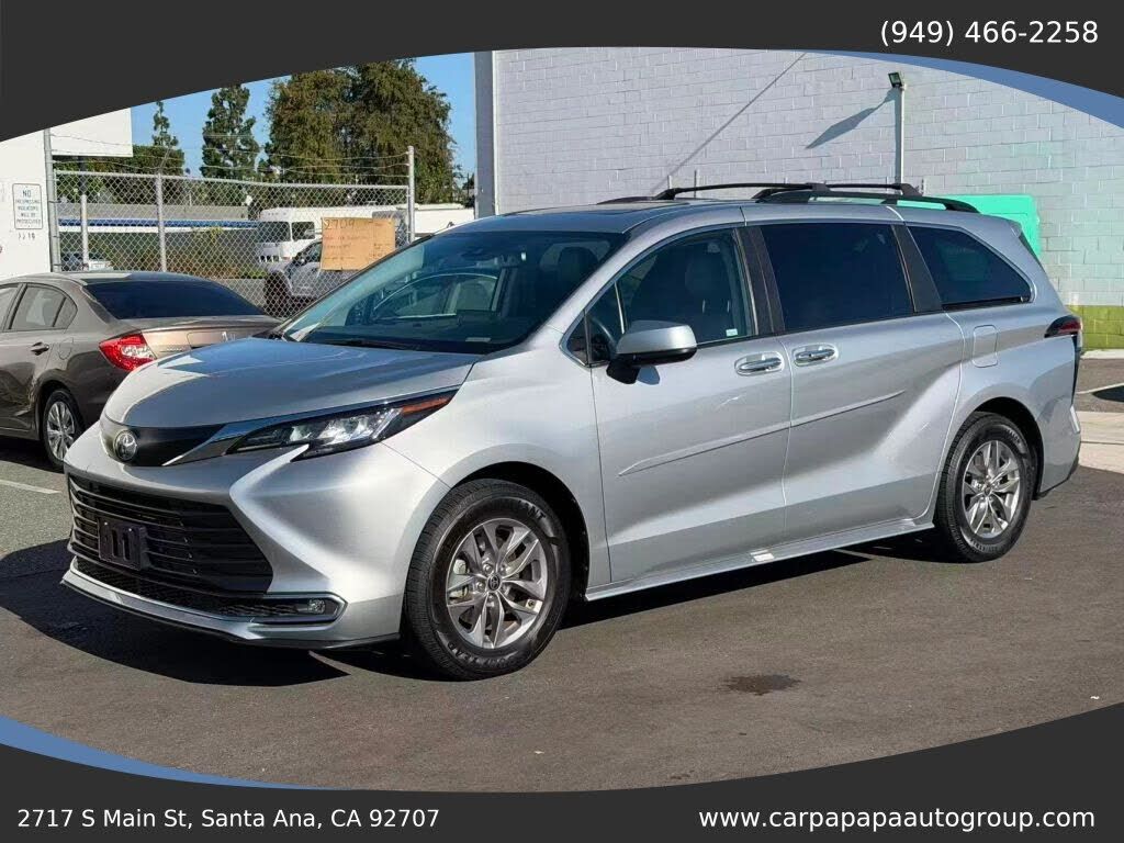 2022 TOYOTA Sienna