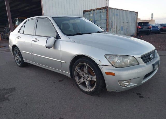 2002 LEXUS IS