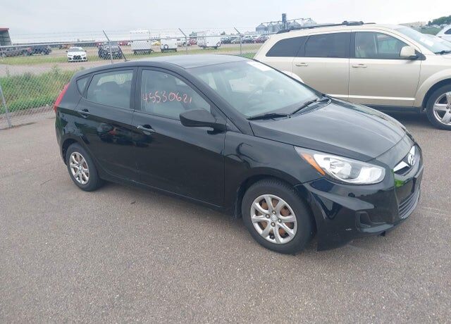 2012 HYUNDAI Accent