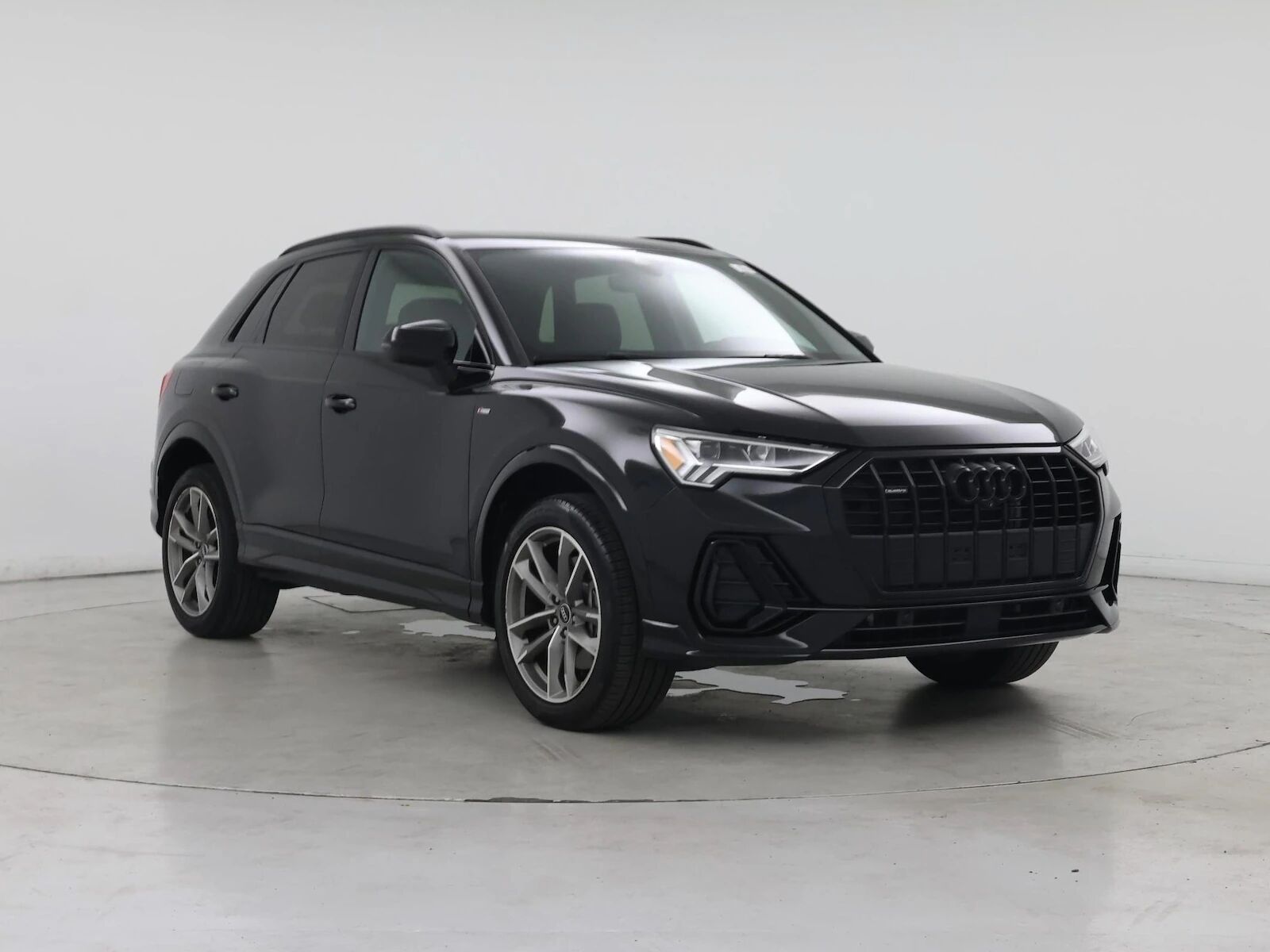 2022 Audi Q3