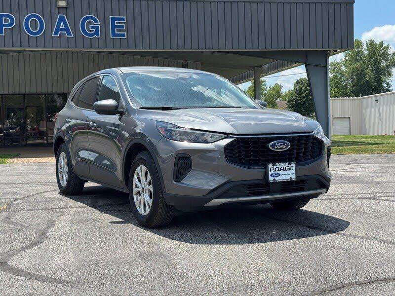 2023 FORD Escape