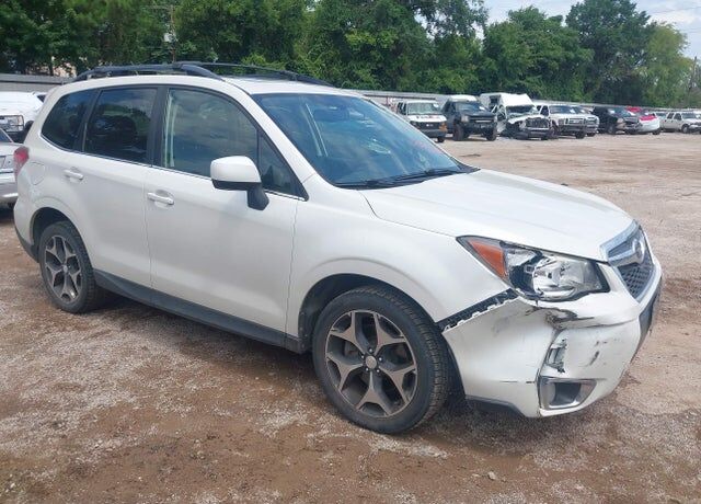 2015 SUBARU Forester