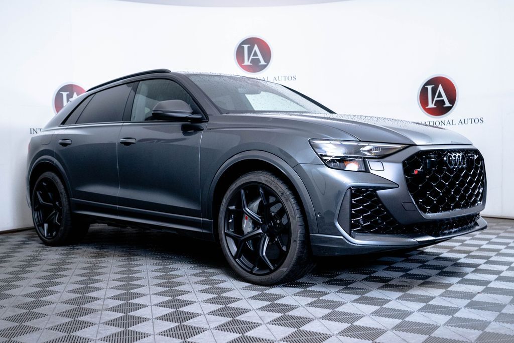 2026 AUDI RS Q8