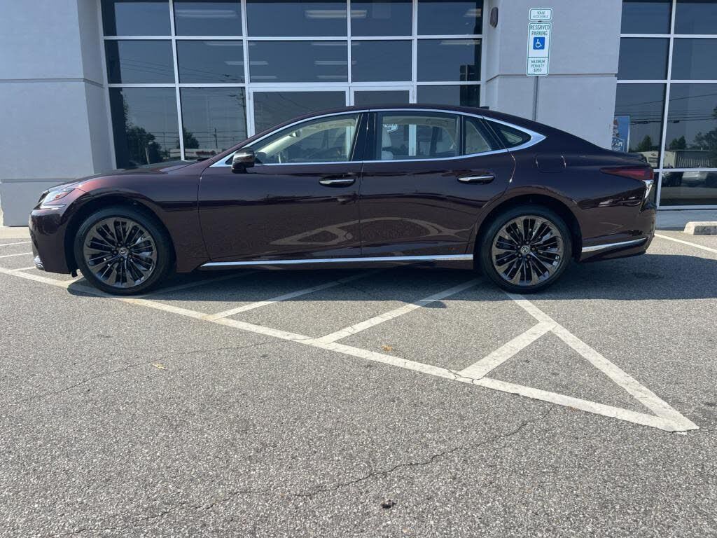 2020 LEXUS LS