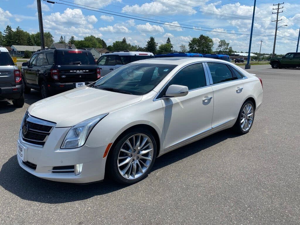 2015 CADILLAC XTS