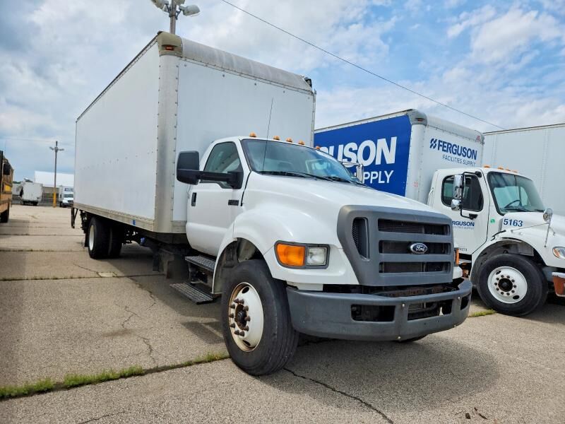 2013 FORD F-750