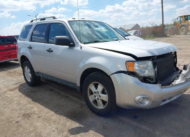 2010 FORD Escape