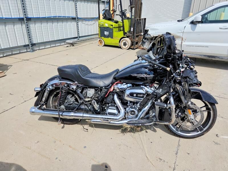 2017 HARLEY DAVIDSON FLHXS / Street Glide Special